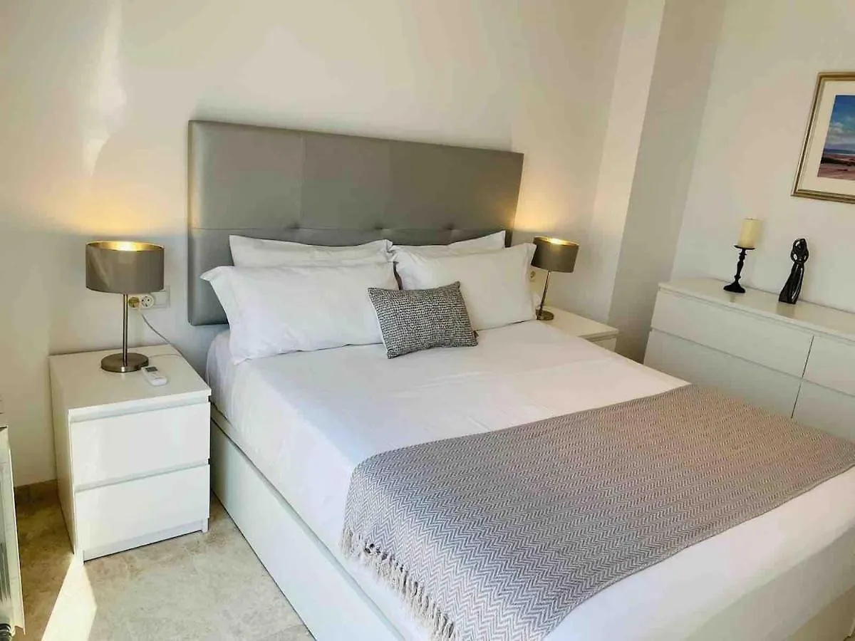 Villa Perfectly Located 4 Bed Family Home In Sunny Sitges