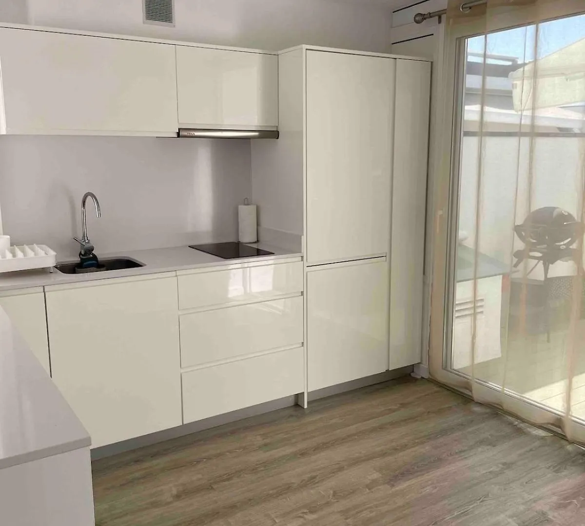 Villa Perfectly Located 4 Bed Family Home In Sunny Sitges