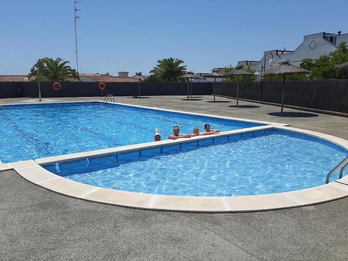 Perfectly Located 4 Bed Family Home In Sunny Sitges 0*,