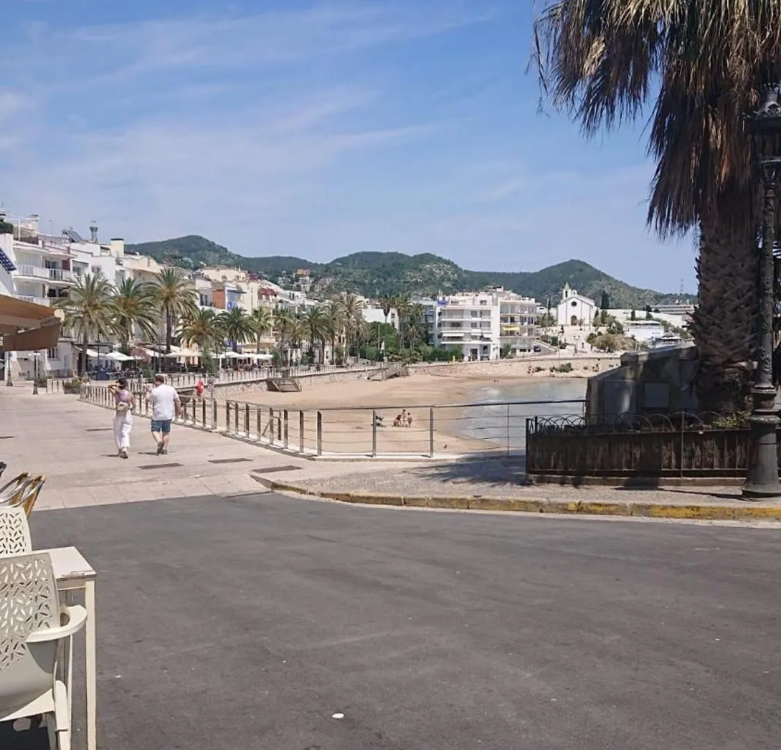 Perfectly Located 4 Bed Family Home In Sunny Sitges